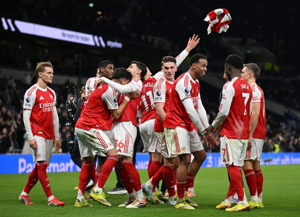 Arsenal-Crush-Spurs-4-1-.jpg