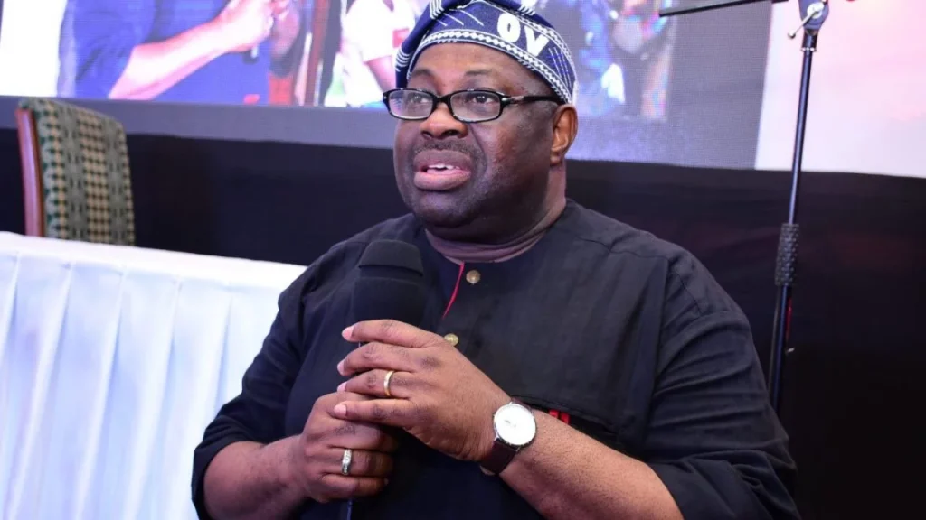 Akpabio vs David Mark: Don't allow anyone's ambition lead you to hell fire - Dele Momodu to politicians
